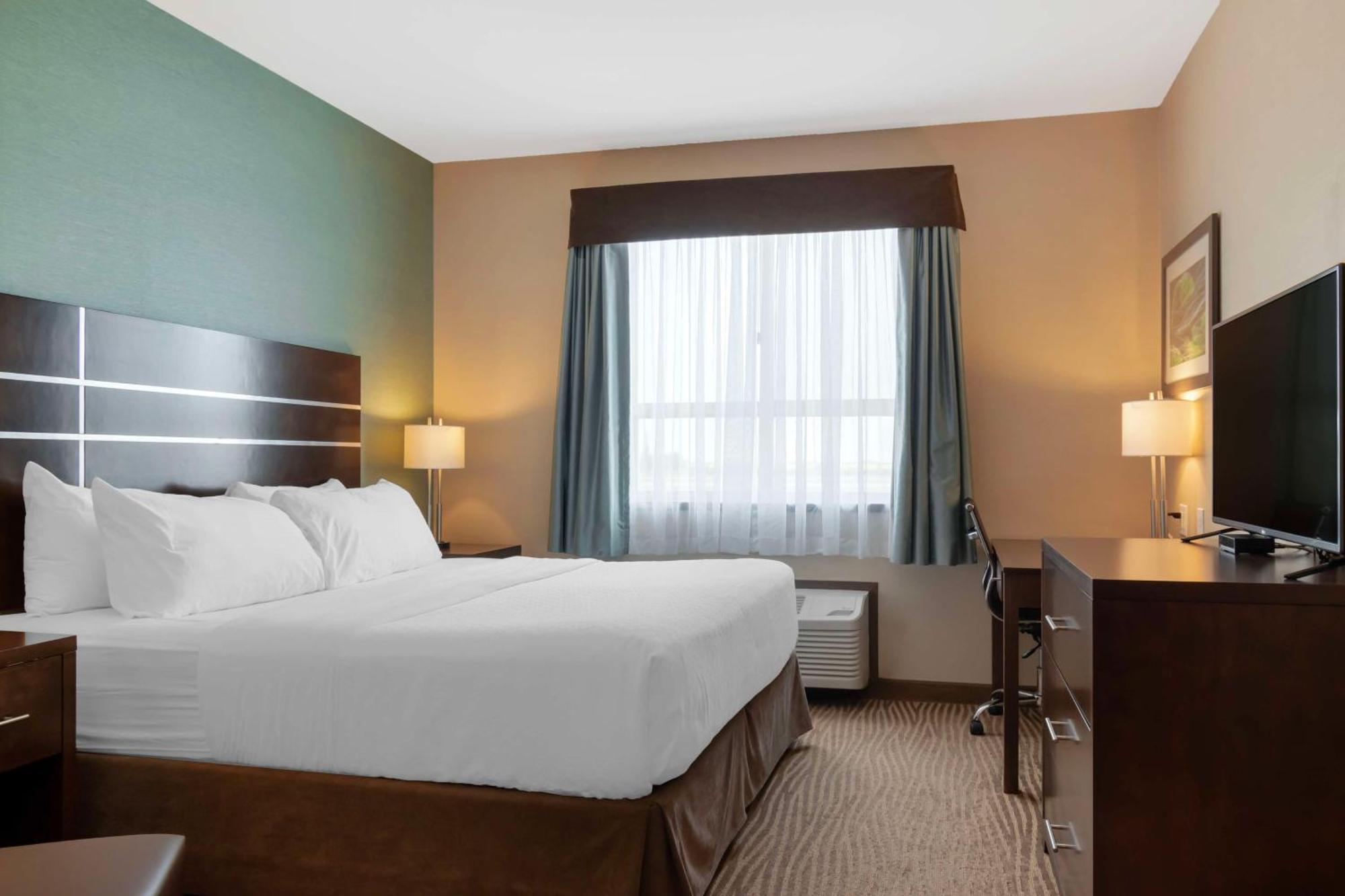 Best Western Plus Moosomin Hotel Exterior foto